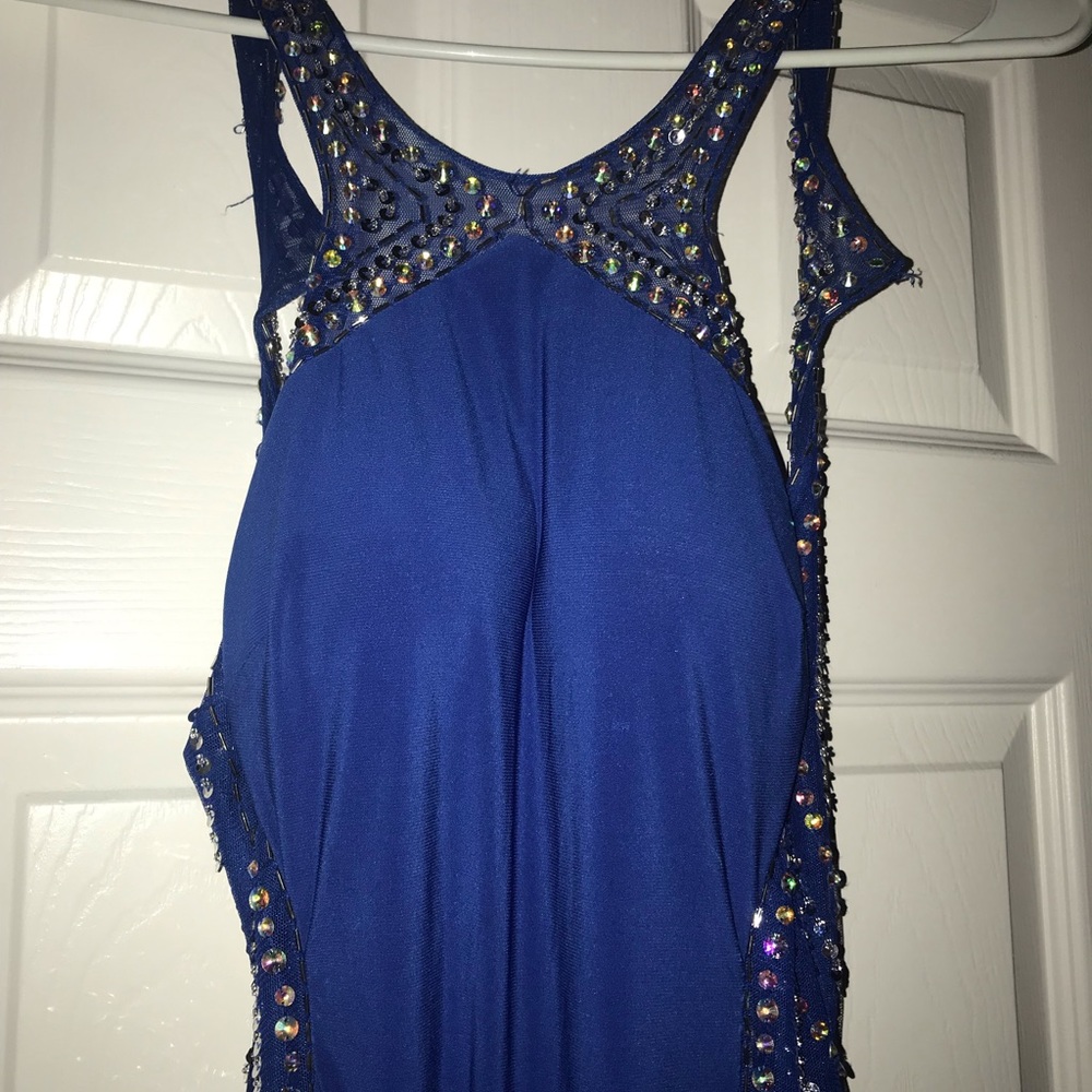 Prom Dress - Picture 2 of 7